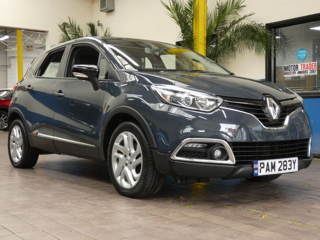 View our RENAULT CAPTUR