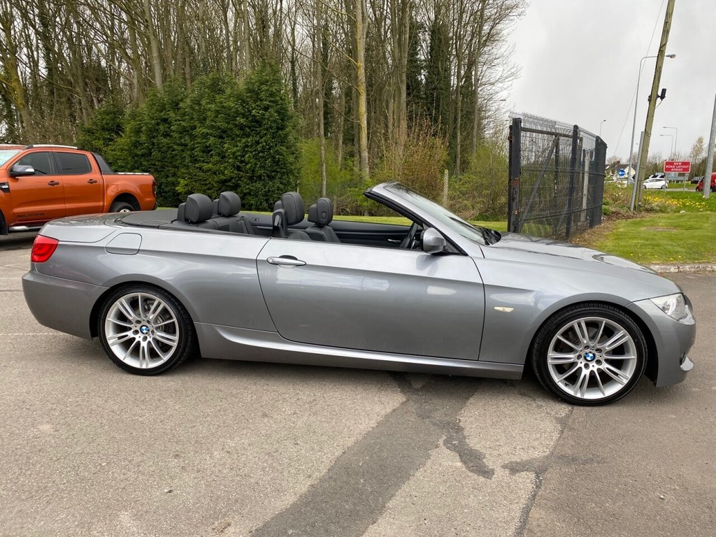 View our BMW 3 SERIES