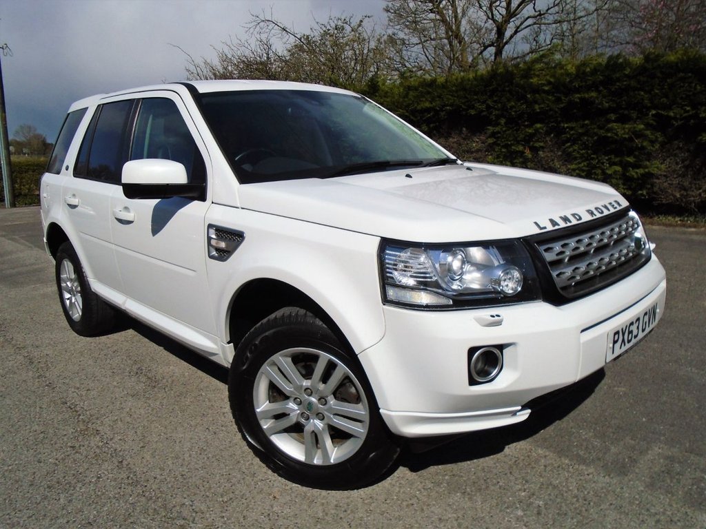 View our LAND ROVER FREELANDER