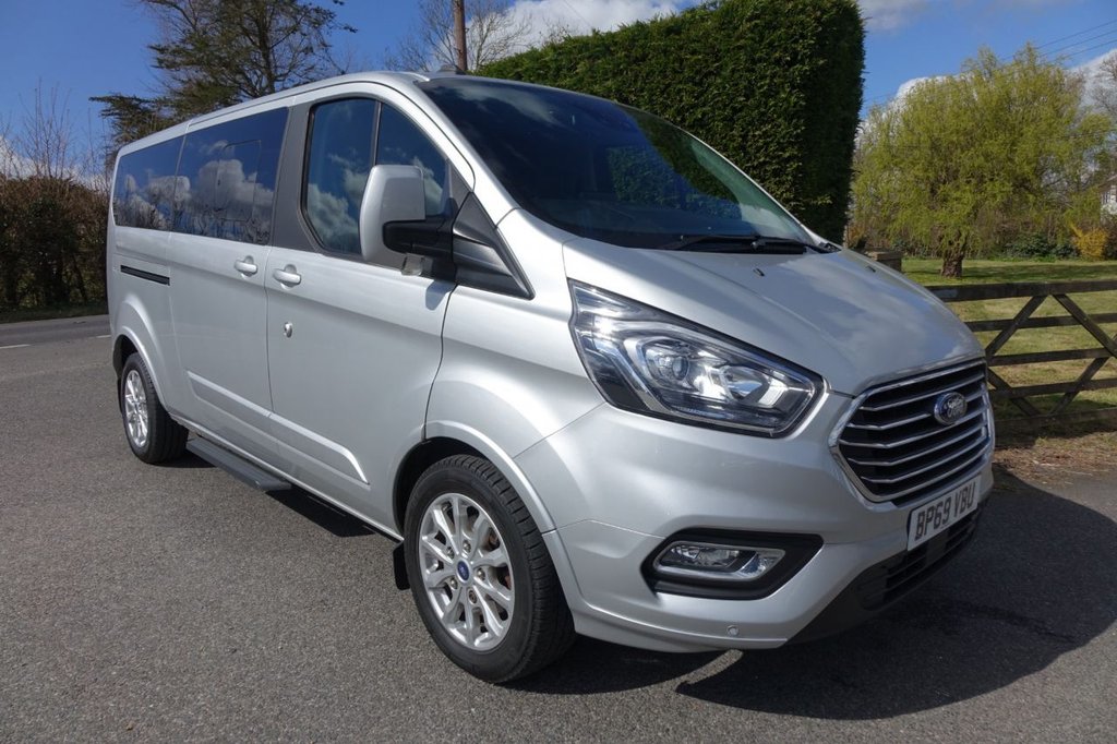 View our FORD TOURNEO CUSTOM