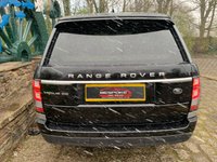 USED 2017 17 LAND ROVER RANGE ROVER 3.0 TDV6 VOGUE SE 5d 255 BHP 2017 RANGE ROVER VOGUE SE 3.0 TDV6 AUTOMATIC- 1 PRIVATE OWNER FROM BRAND NEW HAVING COVERED ONLY 25,248 MILES WITH SERVICE HISTORY - HUGE SPECIFICATION - HUGE SAVING ON LIST PRICE WHEN NEW !!!!