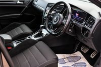 USED 2018 18 VOLKSWAGEN GOLF 2.0 R TSI DSG 5d 306 BHP SAT NAV+1 OWNER