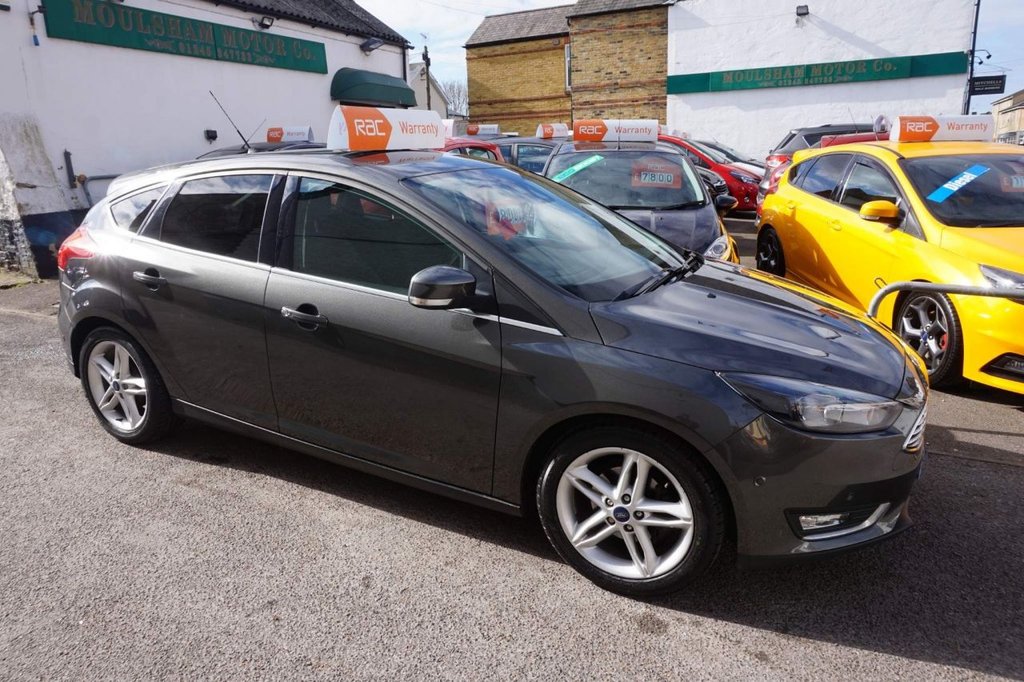 View our FORD FOCUS