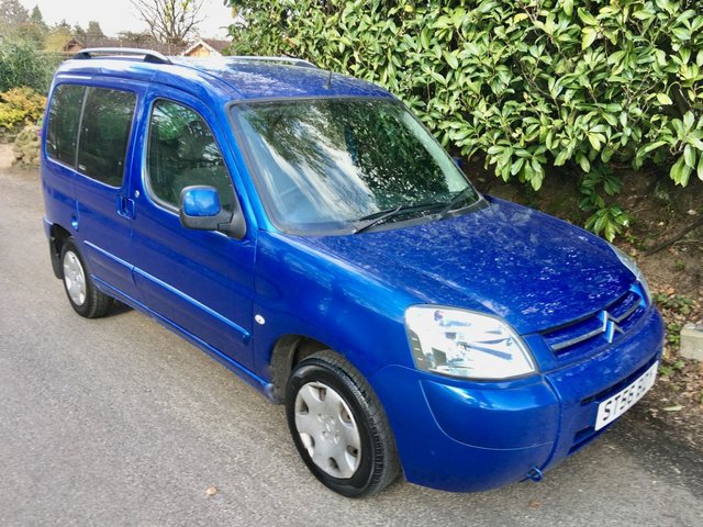 2006 56 Citroen Berlingo 1.4 MULTISPACE XTR 5d 74 BHP ONLY 2 OWNERS//X10 SERVICE HISTORY STAMPS