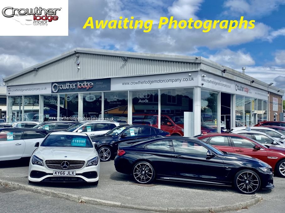 View our LAND ROVER RANGE ROVER VELAR