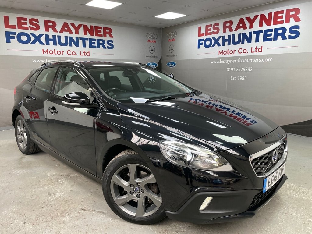 View our VOLVO V40