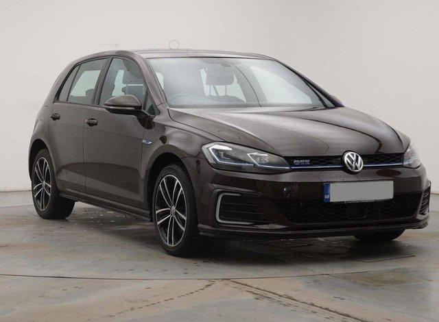 View our VOLKSWAGEN GOLF