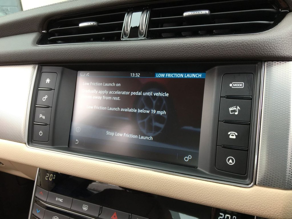 USED 2018 18 JAGUAR XF 2.0 D PRESTIGE AWD 4d 177 BHP CHEAP ROAD TAX - FINANCE AVAILABLE