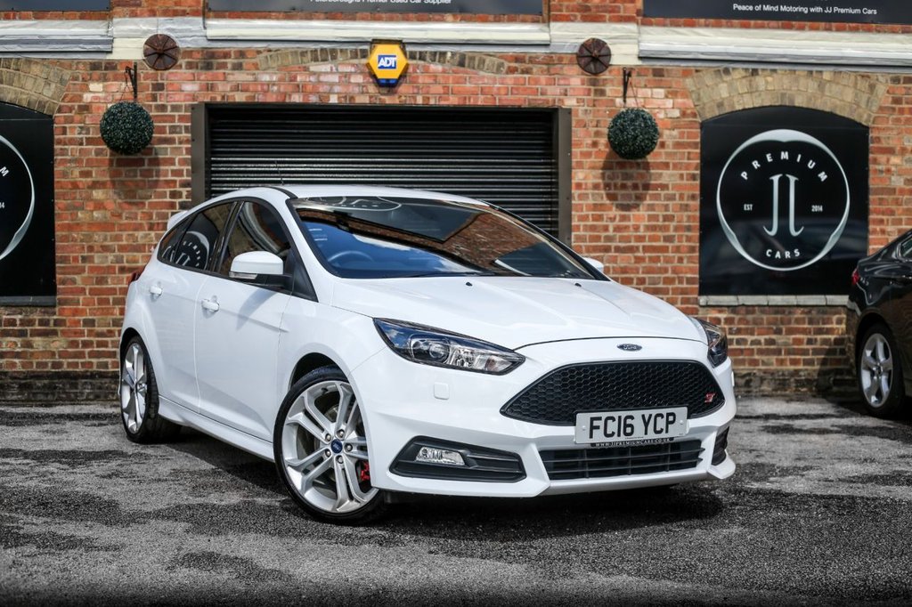View our FORD FOCUS
