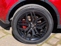 USED 2016 16 LAND ROVER RANGE ROVER EVOQUE 2.0 TD4 HSE DYNAMIC 5d 177 BHP EVOQUE TD4 HSE - FULL BLACK/RED LEATHER - GLASS PANORAMIC ROOF - 2 OWNERS - FULL SERVICE HISTORY - SATELLITE NAVIGATION - 20 INCH GLOSS BLACK UPGRADE ALLOYS - COST NEW OVER &pound;45000.00
