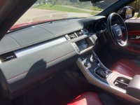 USED 2016 16 LAND ROVER RANGE ROVER EVOQUE 2.0 TD4 HSE DYNAMIC 5d 177 BHP EVOQUE TD4 HSE - FULL BLACK/RED LEATHER - GLASS PANORAMIC ROOF - 2 OWNERS - FULL SERVICE HISTORY - SATELLITE NAVIGATION - 20 INCH GLOSS BLACK UPGRADE ALLOYS - COST NEW OVER &pound;45000.00