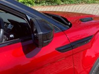 USED 2016 16 LAND ROVER RANGE ROVER EVOQUE 2.0 TD4 HSE DYNAMIC 5d 177 BHP EVOQUE TD4 HSE - FULL BLACK/RED LEATHER - GLASS PANORAMIC ROOF - 2 OWNERS - FULL SERVICE HISTORY - SATELLITE NAVIGATION - 20 INCH GLOSS BLACK UPGRADE ALLOYS - COST NEW OVER &pound;45000.00