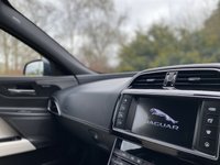 USED 2017 67 JAGUAR XE 2.0 D R-SPORT 4d 178 BHP R Sport Premium High Spec