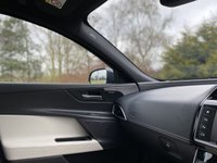USED 2017 67 JAGUAR XE 2.0 D R-SPORT 4d 178 BHP R Sport Premium High Spec