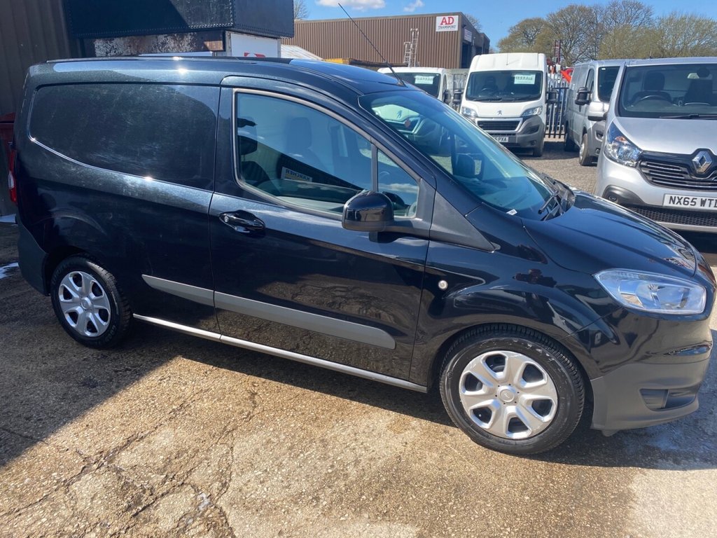 View our FORD TRANSIT COURIER