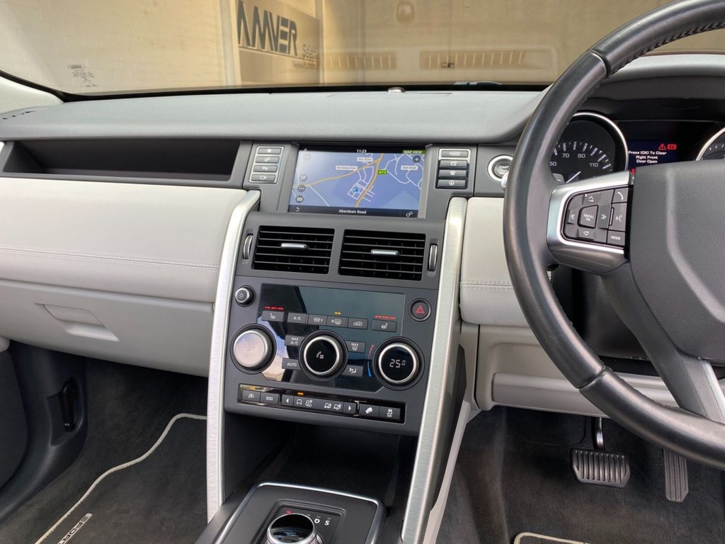 USED 2015 65 LAND ROVER DISCOVERY SPORT 2.0 TD4 HSE 5d 180 BHP 
