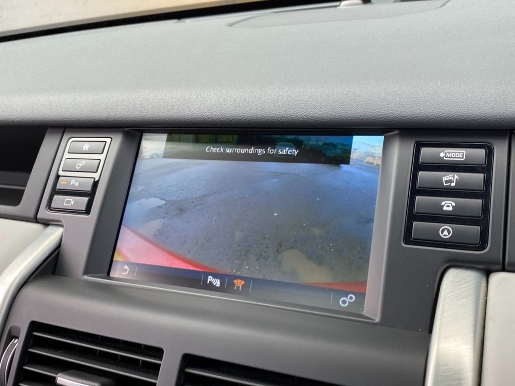 USED 2015 65 LAND ROVER DISCOVERY SPORT 2.0 TD4 HSE 5d 180 BHP 