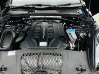 USED 2018 68 PORSCHE MACAN 3.0 D S PDK 5d 258 BHP F/P/S/H, Over &pound;11,k extras