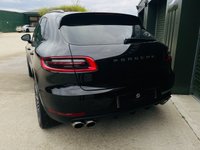 USED 2018 68 PORSCHE MACAN 3.0 D S PDK 5d 258 BHP F/P/S/H, Over &pound;11,k extras