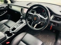 USED 2018 68 PORSCHE MACAN 3.0 D S PDK 5d 258 BHP F/P/S/H, Over &pound;11,k extras