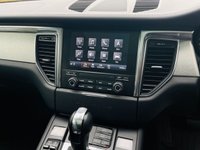 USED 2018 68 PORSCHE MACAN 3.0 D S PDK 5d 258 BHP F/P/S/H, Over &pound;11,k extras