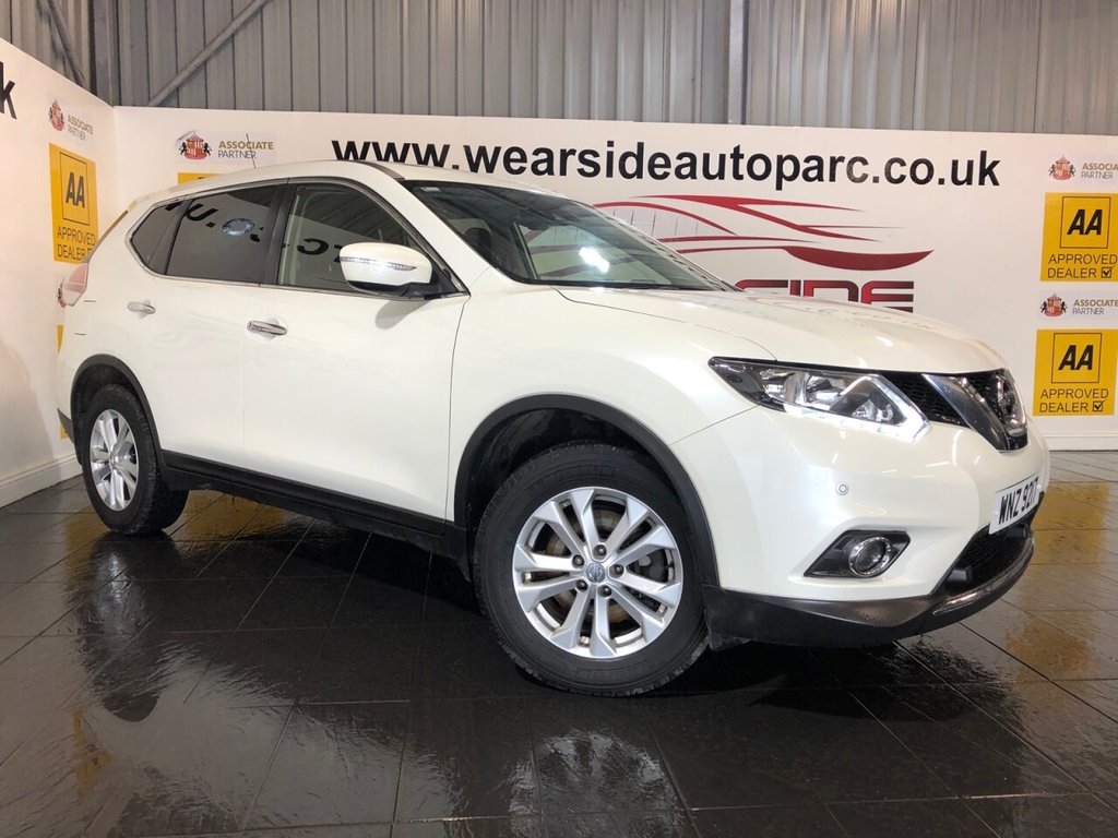 View our NISSAN X-TRAIL