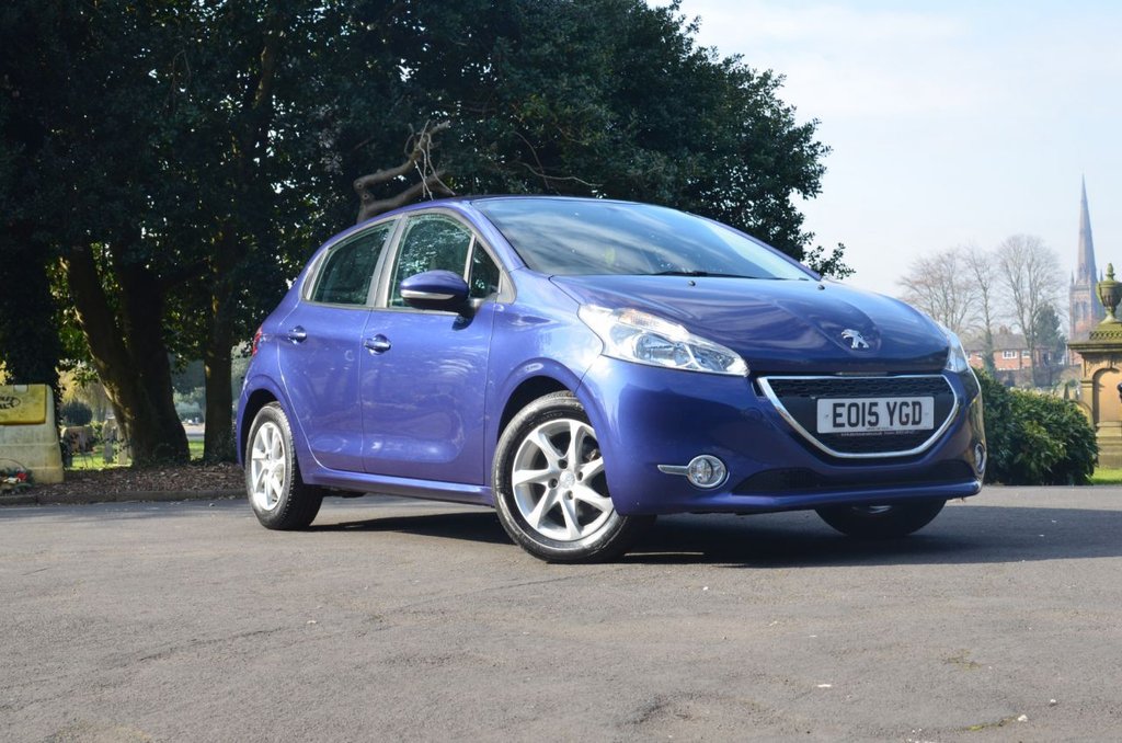 View our PEUGEOT 208