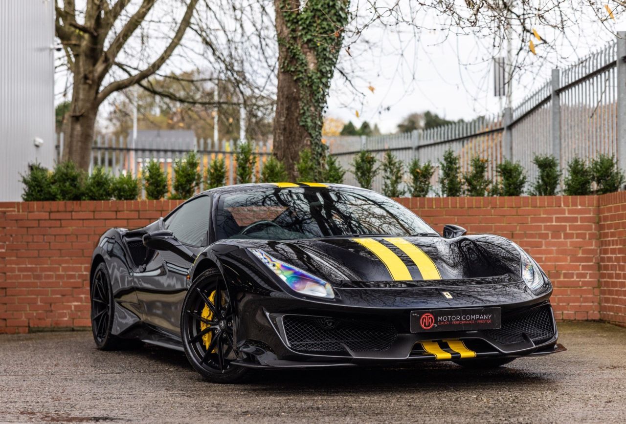 2019 69 FERRARI 488 PISTA 3.9T V8 F1 DCT (s/s) 2dr