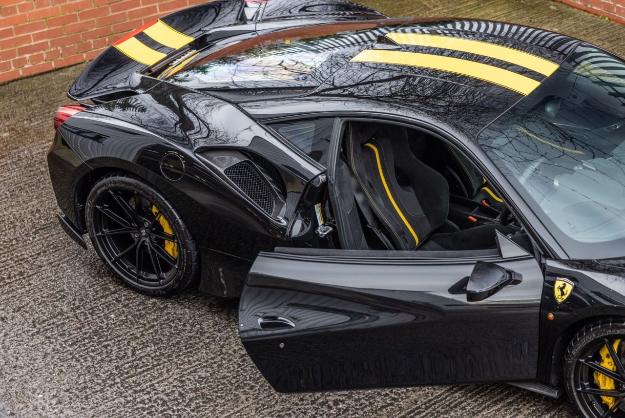 2019 69 FERRARI 488 PISTA 3.9T V8 F1 DCT (s/s) 2dr