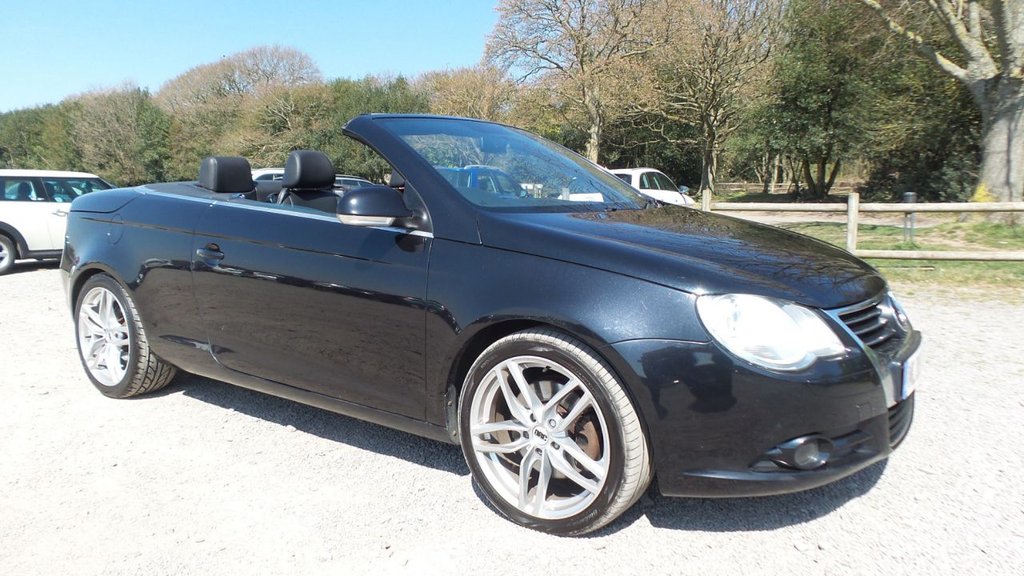 View our VOLKSWAGEN EOS