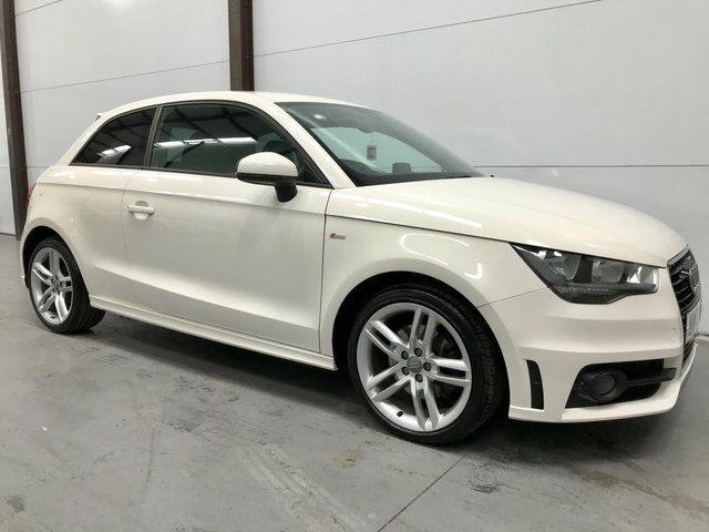 2013 13 Audi A1 1.6 TDI S LINE 3d 105 BHP