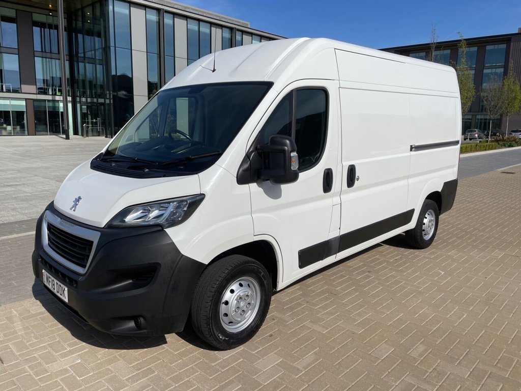 View our PEUGEOT BOXER