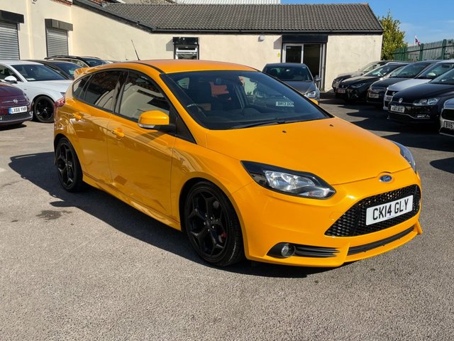 2014 14 Ford Focus 2.0 ST-2 5d 247 BHP