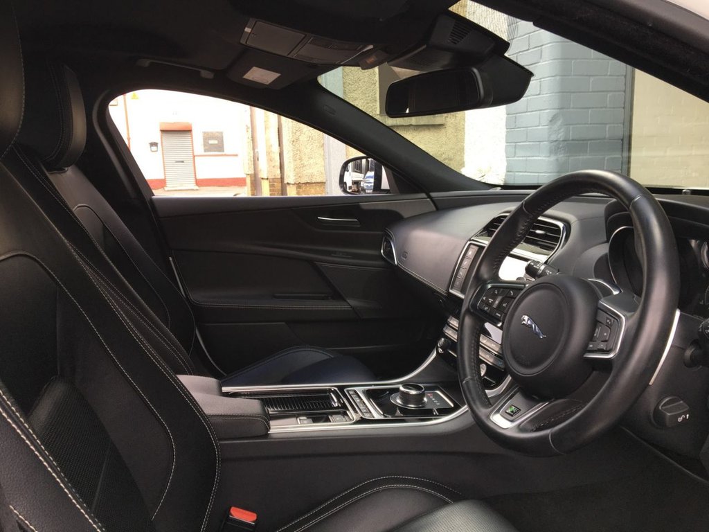 USED 2018 68 JAGUAR XE 2.0 D R-SPORT 4d 178 BHP 