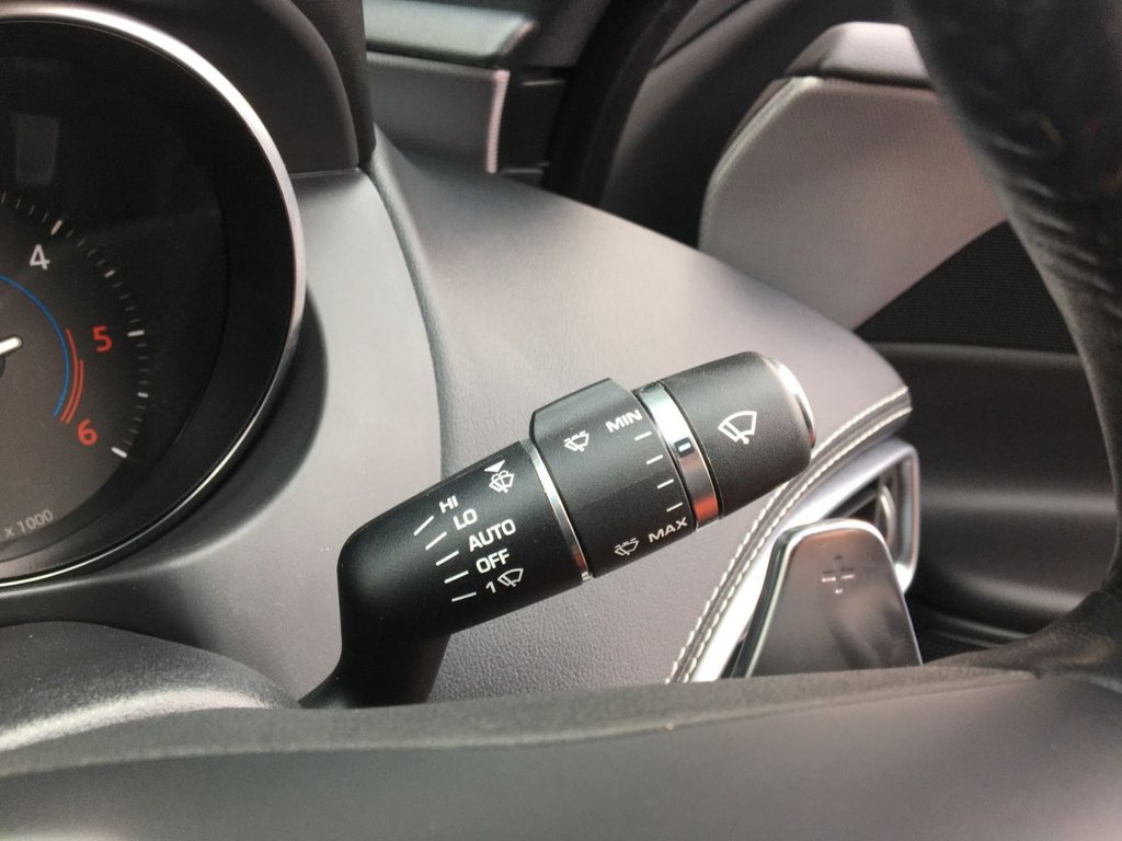 USED 2018 68 JAGUAR XE 2.0 D R-SPORT 4d 178 BHP 