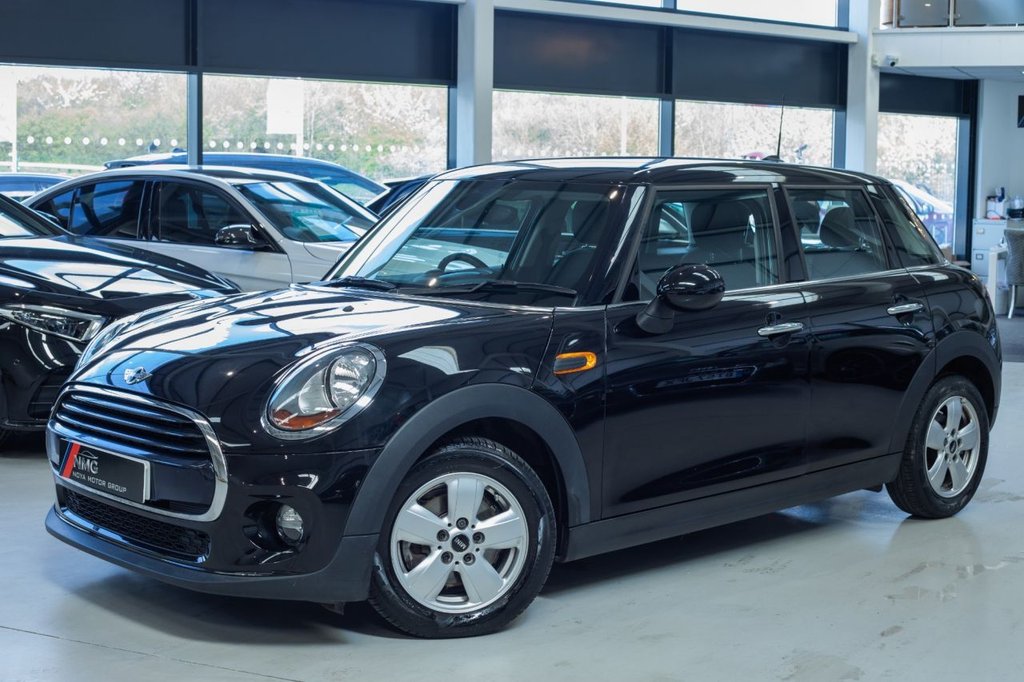 View our MINI HATCH COOPER