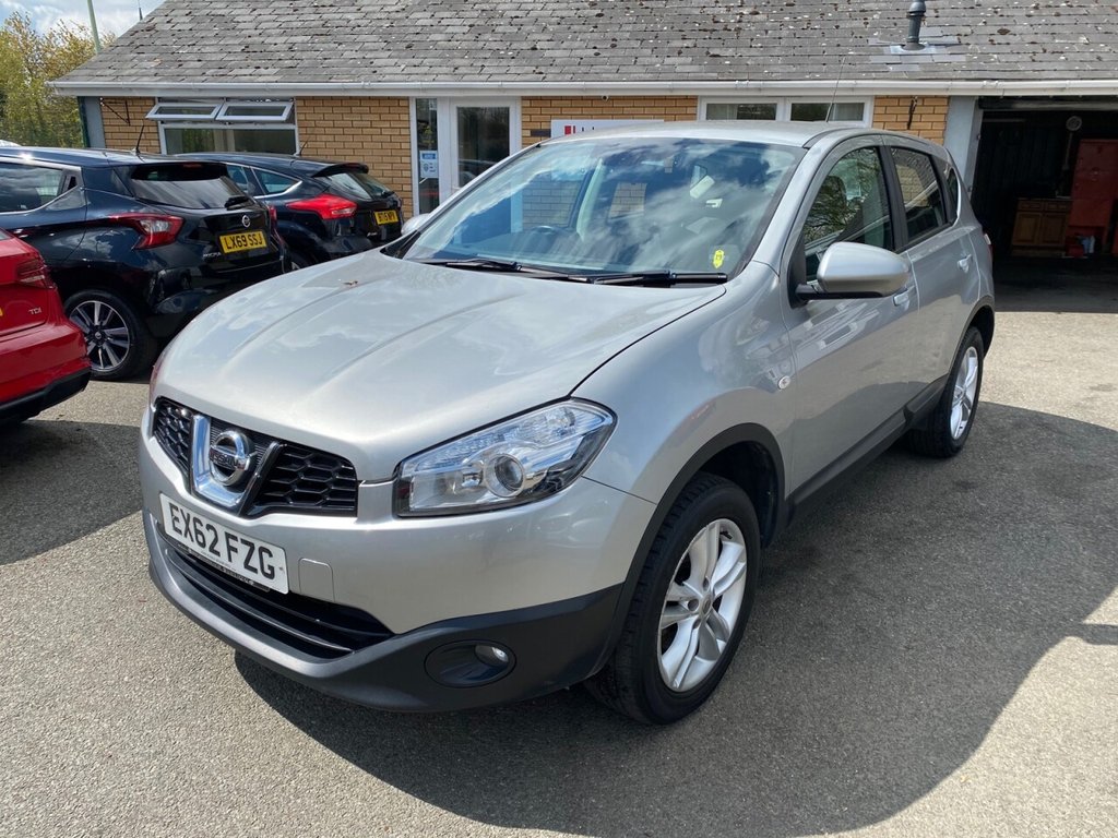 View our NISSAN QASHQAI