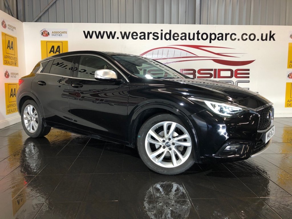 View our INFINITI Q30