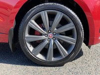 USED 2017 17 JAGUAR F-PACE 3.0 V6 S AWD 5d 296 BHP 4WD AUTO Black Pack Black/Red Leather