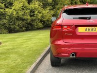 USED 2017 17 JAGUAR F-PACE 3.0 V6 S AWD 5d 296 BHP 4WD AUTO Black Pack Black/Red Leather