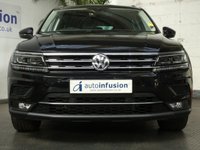 USED 2018 18 VOLKSWAGEN TIGUAN 2.0 SEL TDI BLUEMOTION TECHNOLOGY DSG 5d 148 BHP SAT NAV SUNROOF HEATED SEATS