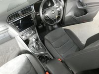 USED 2018 18 VOLKSWAGEN TIGUAN 2.0 SEL TDI BLUEMOTION TECHNOLOGY DSG 5d 148 BHP SAT NAV SUNROOF HEATED SEATS