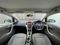 USED 2010 10 VAUXHALL ASTRA 1.4 EXCLUSIV 5d 98 BHP 