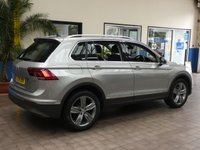 USED 2018 18 VOLKSWAGEN TIGUAN 2.0 SEL TDI BMT 4MOTION DSG 5d 188 BHP SAT NAV SUNROOF HEATED SEATS