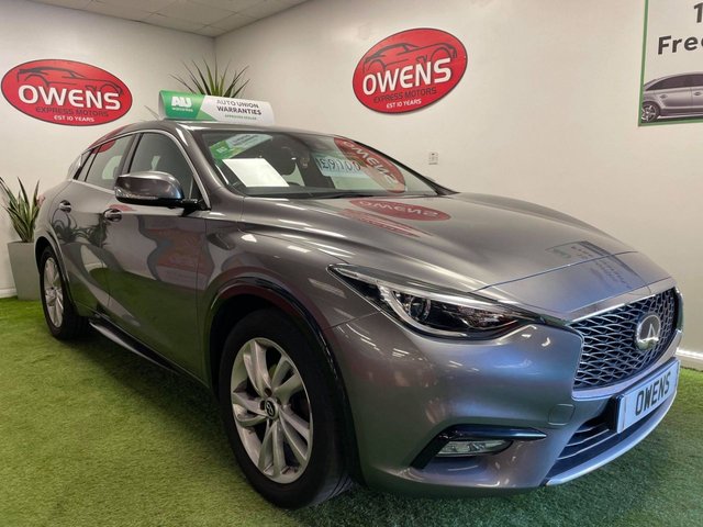 View our INFINITI Q30