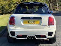 USED 2018 68 MINI HATCH COOPER 2.0 COOPER S 5d 190 BHP Sat Nav JCW Aerodynamic Kit