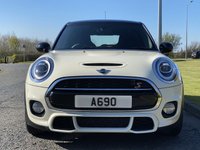USED 2018 68 MINI HATCH COOPER 2.0 COOPER S 5d 190 BHP Sat Nav JCW Aerodynamic Kit