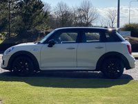 USED 2018 68 MINI HATCH COOPER 2.0 COOPER S 5d 190 BHP Sat Nav JCW Aerodynamic Kit