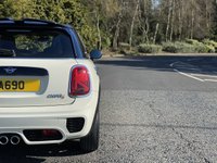 USED 2018 68 MINI HATCH COOPER 2.0 COOPER S 5d 190 BHP Sat Nav JCW Aerodynamic Kit