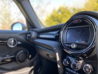 USED 2018 68 MINI HATCH COOPER 2.0 COOPER S 5d 190 BHP Sat Nav JCW Aerodynamic Kit